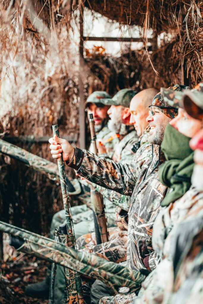 picture of duck hunters with a hunting guide outfitter